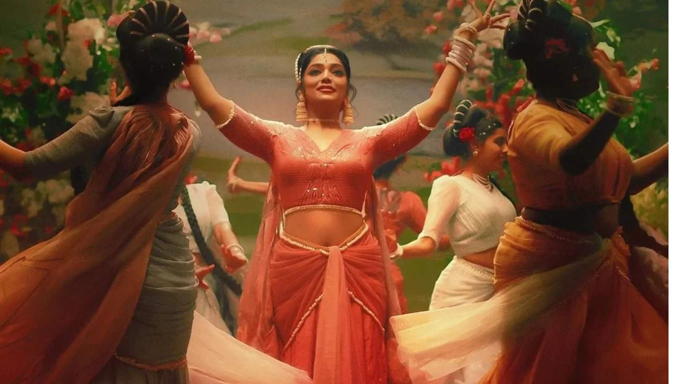 Makers of 'Neelavelicham' recreates 59-year-old song from 'Bhargavi Nilayam'