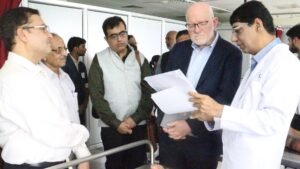 IAD founder-director Dr S R Narahari along with BMGF global development president Dr Christopher Elias during the latter's recent visit to IAD's treatment centre in Lucknow.