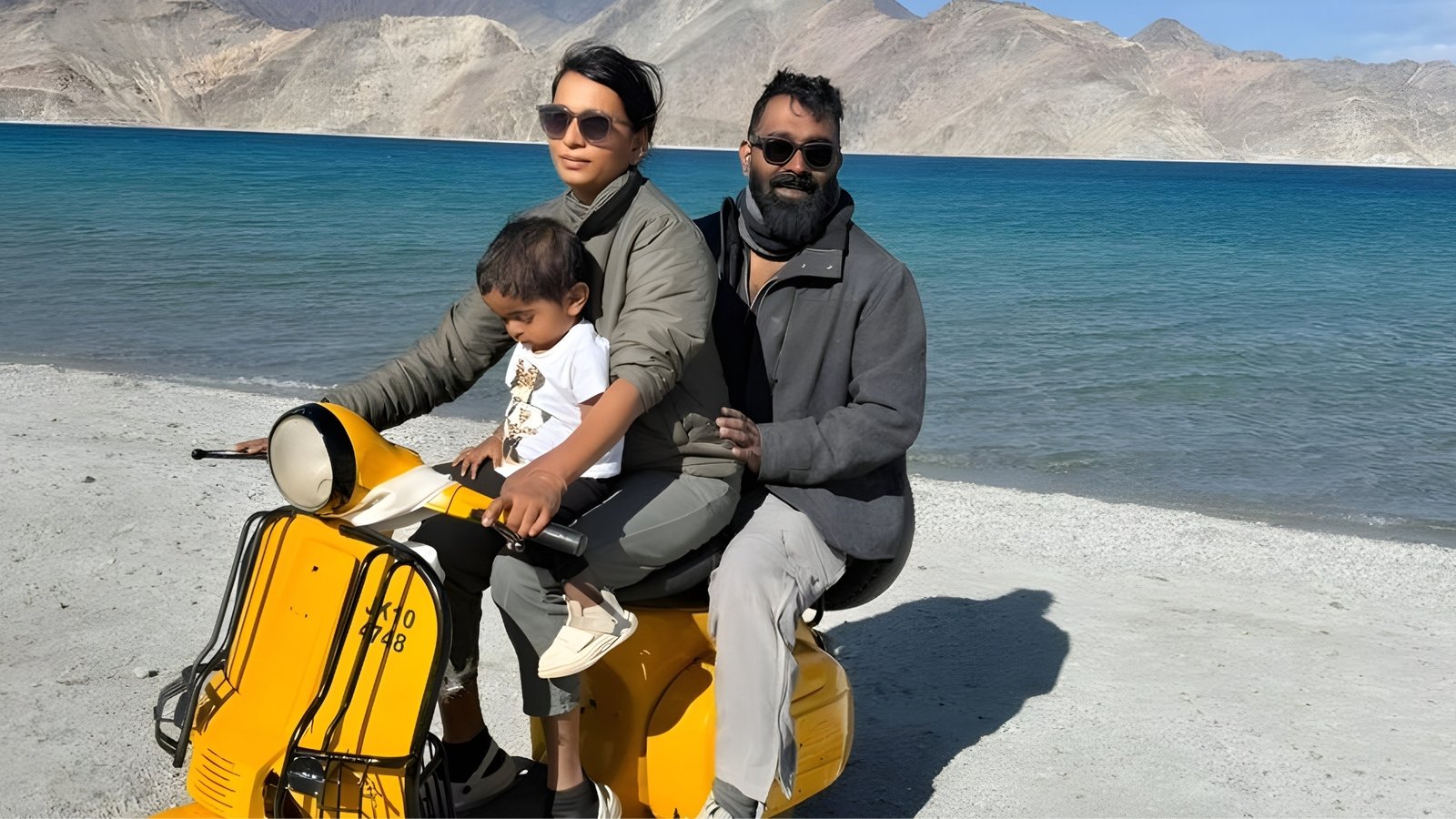 Santhanu Suresh with his wife Neethu and son Venkat at Ladakh.